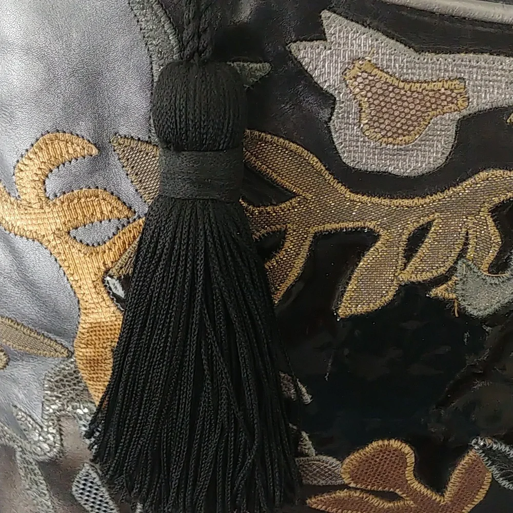 Sharif Black Hand Bag - Picture 16 of 16